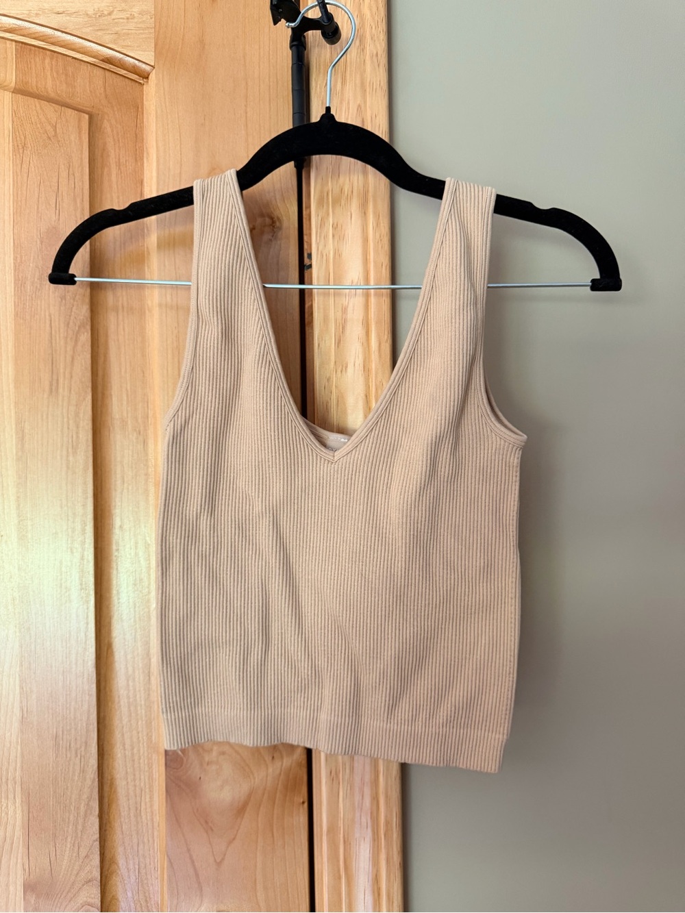 Soft ribbed tank